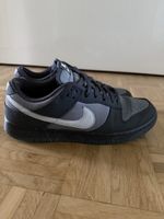 Nike Dunk Low, gris/noir, Taille 42.5- Homme