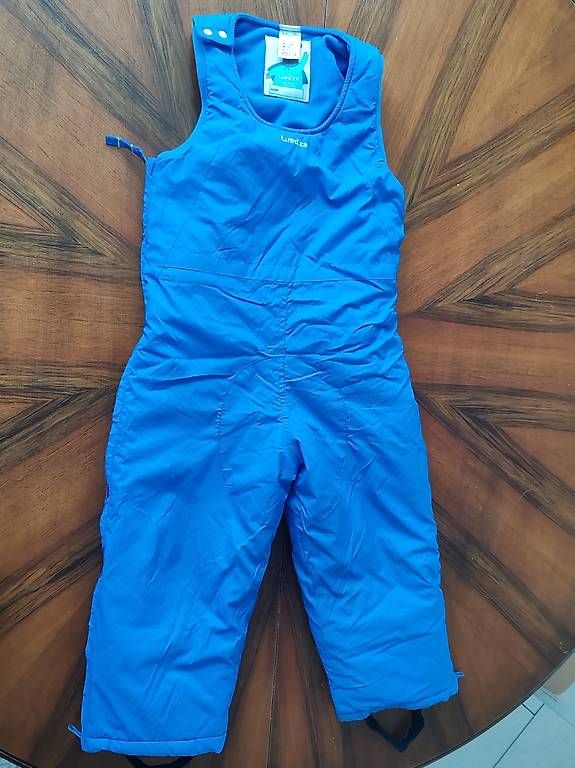 Pantaloni: Wed'ze salopette da sci/neve gr. 90-98 – Usato da Grenchen venduto da Dulcis_Fundo