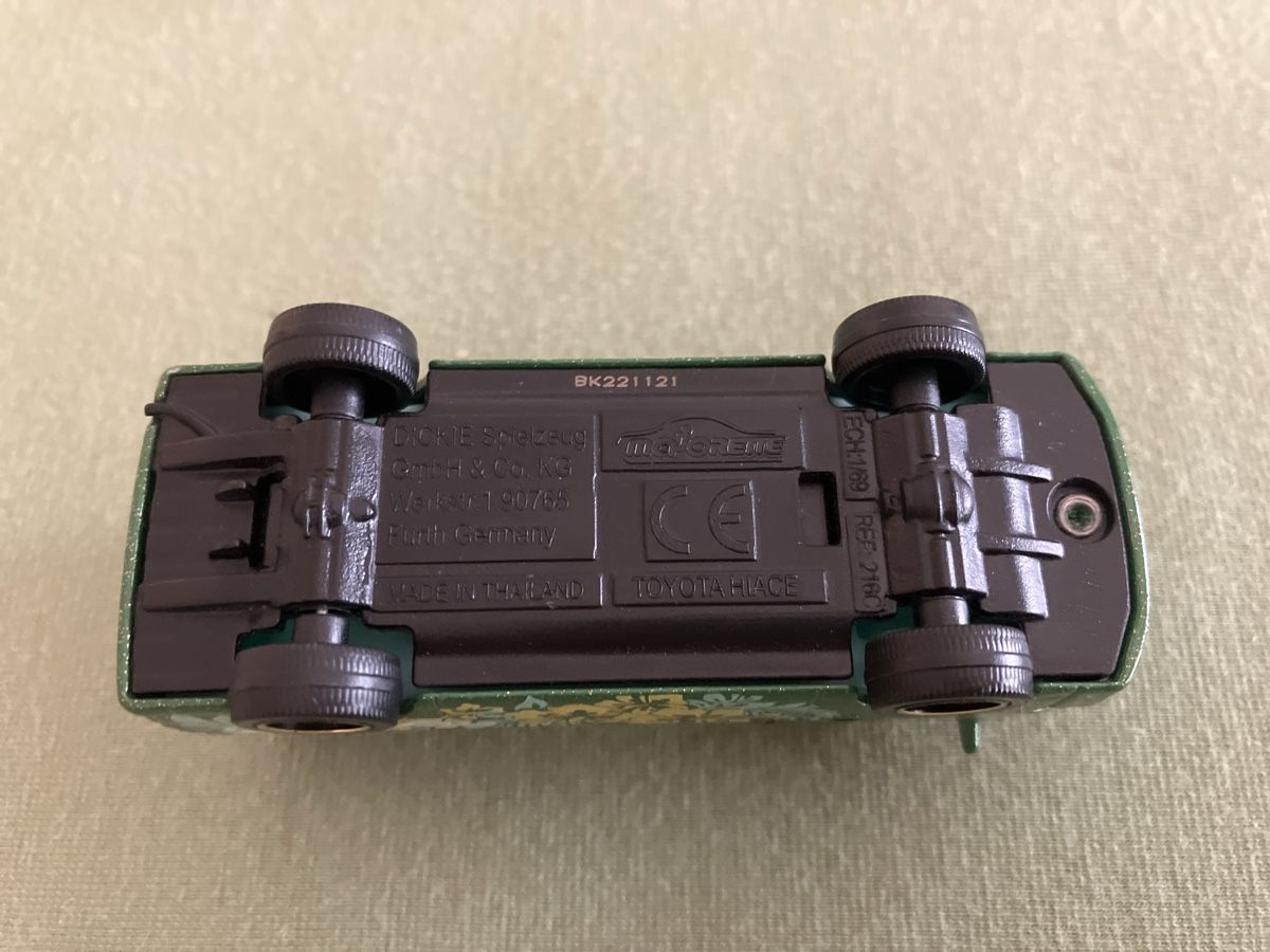 Majorette Modellini d'auto: Majorette Toyota hiace  – Nuovo (secondo la descrizione) da Luzern venduto da tra_t8h7 5