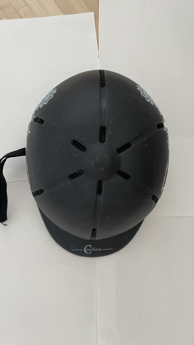 Helme: Reithelm – Gebraucht aus Uetikon am See von cape03