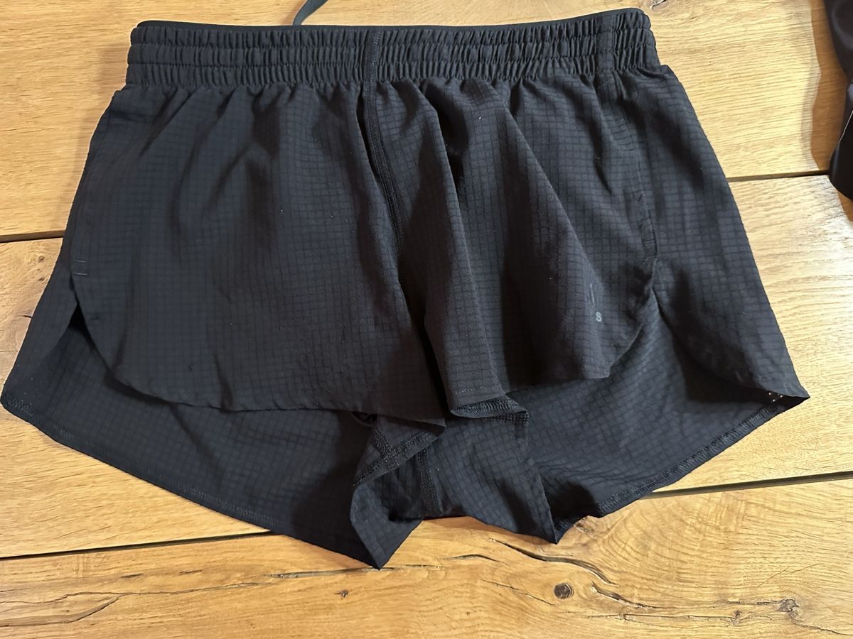 Adidas Pantaloni: Adidas Running Shorts XS – Usato da Oberwil-Lieli venduto da Claudine_1988 2