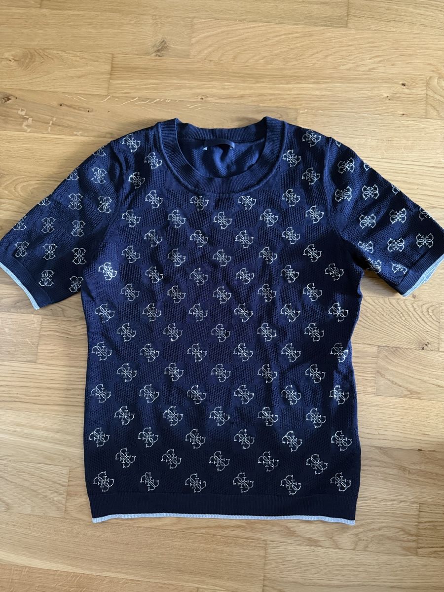Guess T-shirt: Guess T Shirt M Strass – Usato da Pratteln venduto da and_d9fc