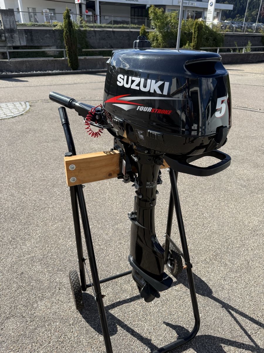 Motori: Suzuki 5PS Aussenbordmotor – Usato da Uffikon venduto da Ruix886 1