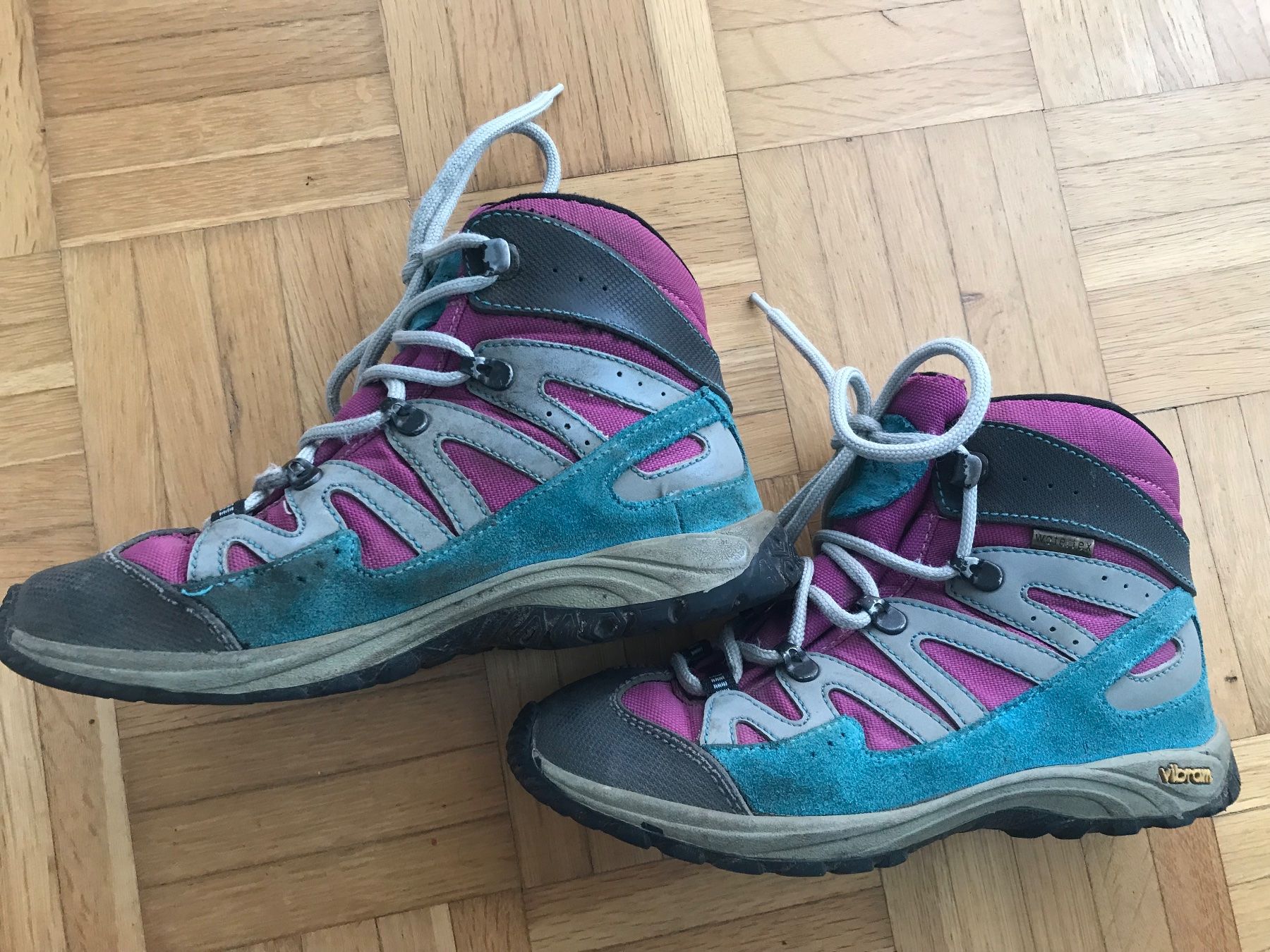 Everest Schuhe für Mädchen: Wanderschuh Trekkingschuh von Everest Grösse 33 – Gebraucht aus Emmenbrücke von Hathor123