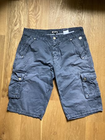 Herren Cargo Shorts Riverso Grösse vo 34 guter Zustand