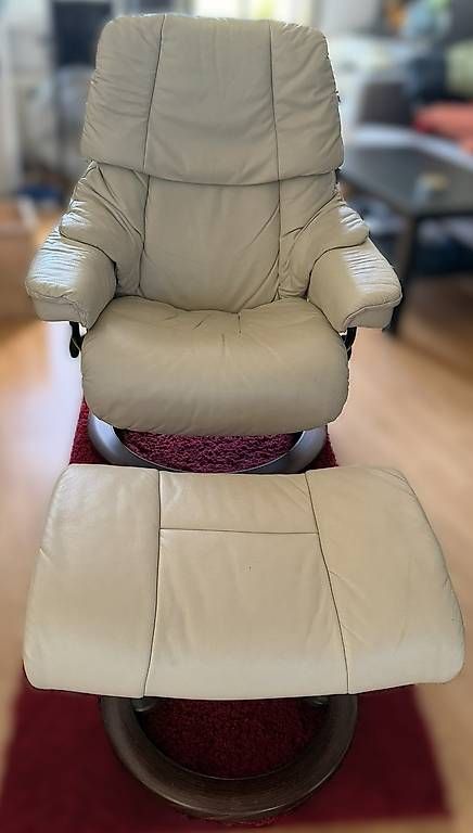 Poltrone: Stressless Ledersessel mit Hocker – Usato da Schüpfen venduto da hoefu12 1