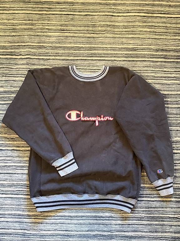 Pullover & Sweatshirts: Vintage Champions Reverse Weave Size L – Gebraucht aus Bern von tan_xdn8 1