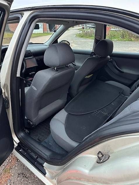 Seat Automobili: SEAT Leon 1.8 – Usato da Frick venduto da sandro_martin 9