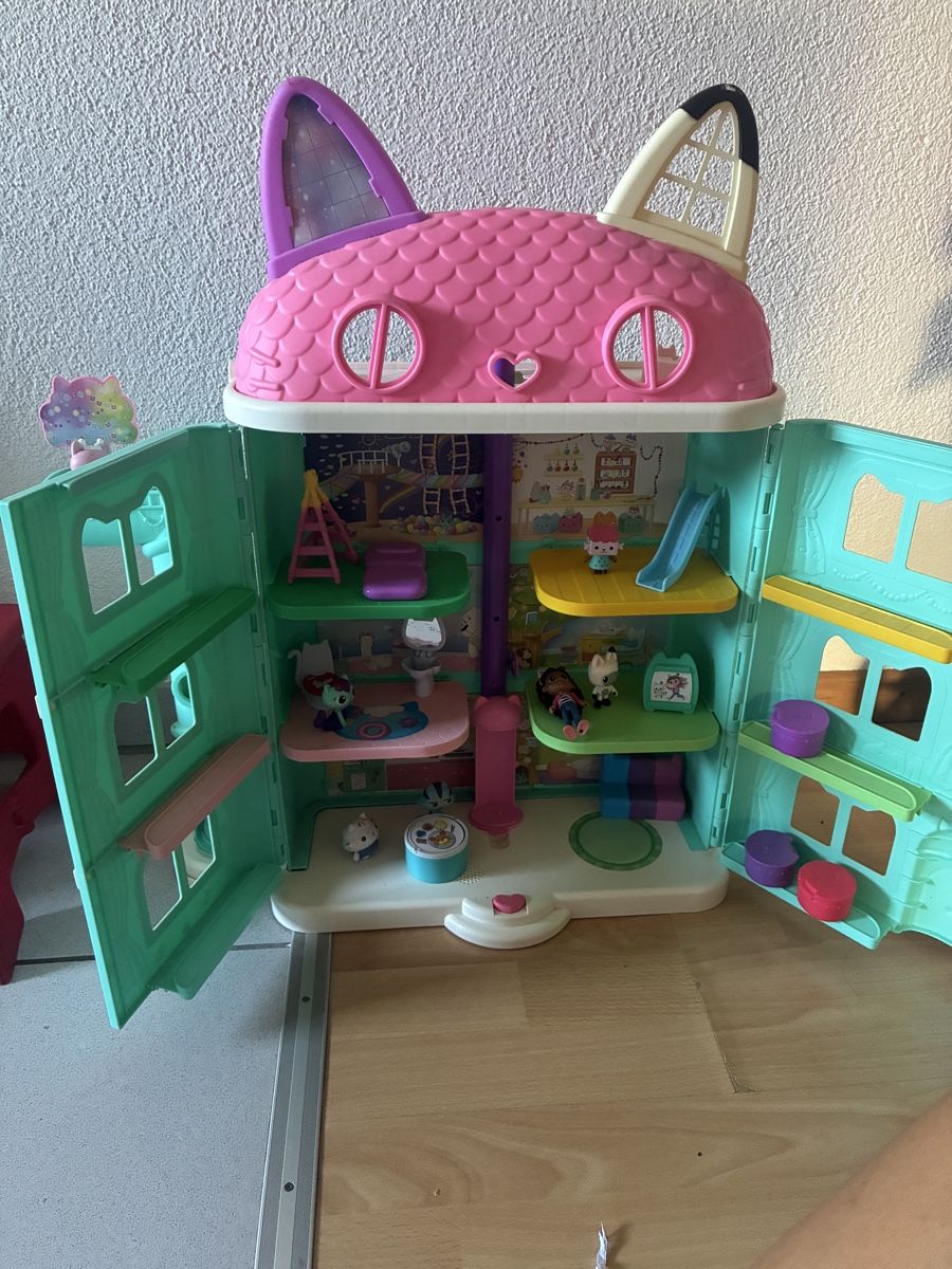 Case e mobili per bambole: Gaby Puppenhaus  – Usato da Hochdorf venduto da ayl_2bdx