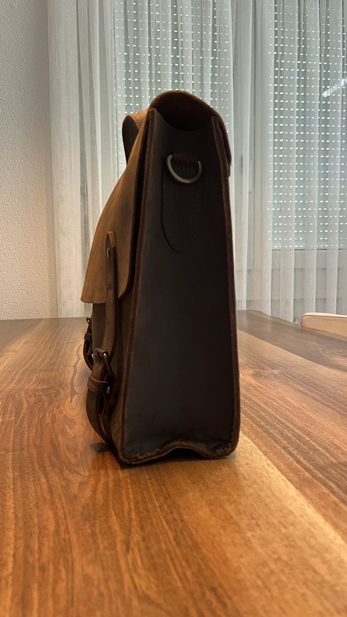 Taschen: Ledertasche – Gebraucht aus Zürich von okt_ndy9 3