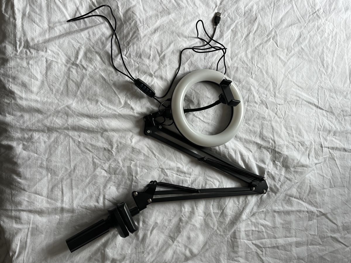 Treppiedi & Teste: Ring Light with Stand & Phone Holder - Great Condition! – Nuovo e nell'imballaggio originale da Zürich venduto da mar_2nwm