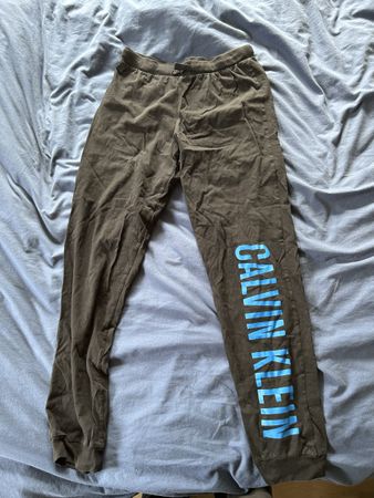 training noir calvin klein en 164/176