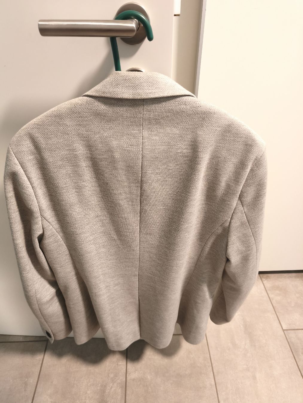 Zara Completi, tute sportive e funzionali: ZARA Essentials Herrenblazer hellgrau Gr. L 42 – Usato da Effretikon venduto da margion2026 4