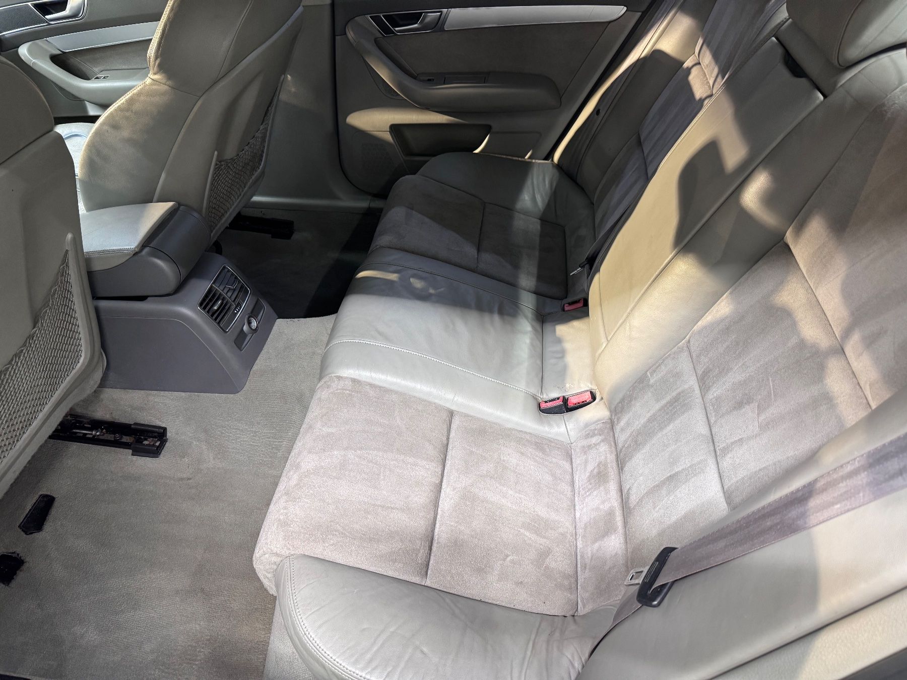 Audi Autos: Audi A6 4.2 V8 – D'occasion à Aarburg par bp9k 6