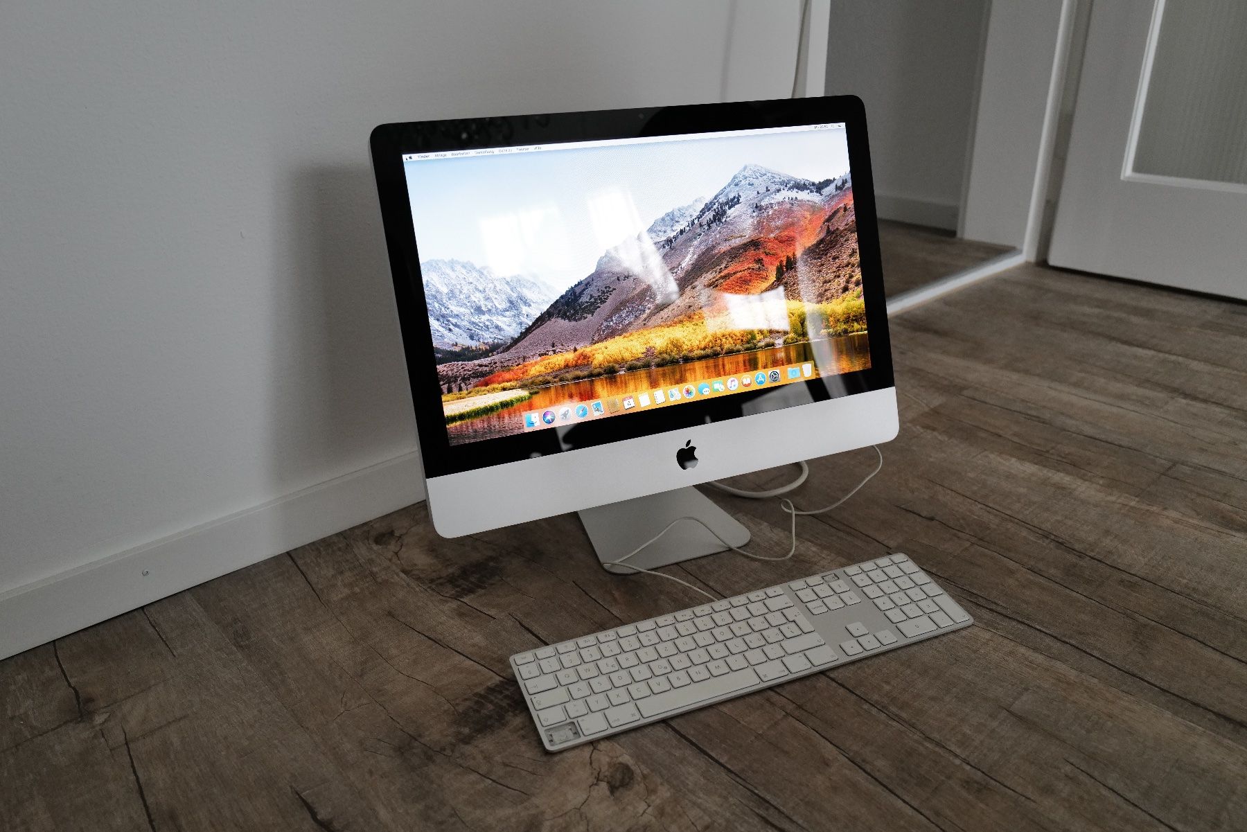 Apple PC: schöner iMac 21,5-Zoll – Usato da Port venduto da hgn1 1