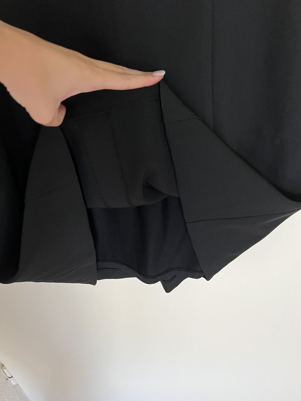 H&M Kleider: H&M Black Dress EUR M – Neu (gemäss Beschreibung) aus Horgen von linuxrp 7