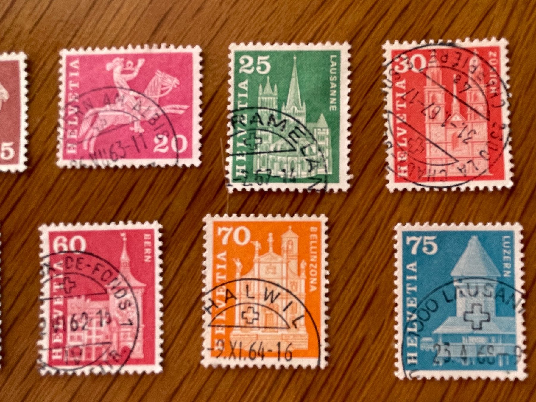 Tous les timbres: Oblitérations choisies – D'occasion à Sonceboz-Sombeval par Comment2 2