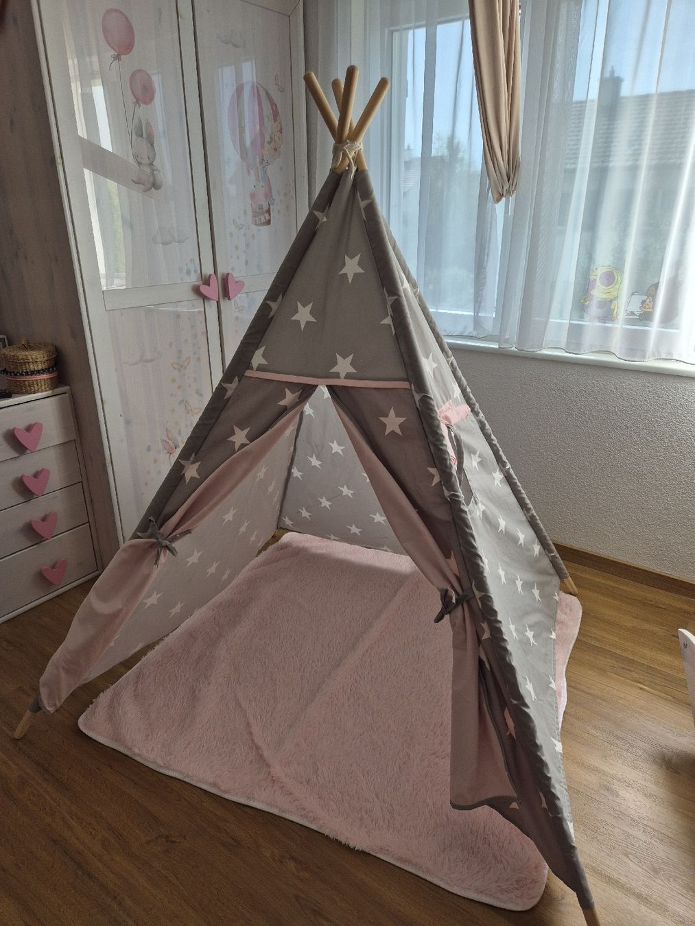 Alri letti & mobili per bambini: Tipi Kinderzelt Spielzelt mit waschbarem Teppich – Usato da Wil SG venduto da Rena-Mija 1