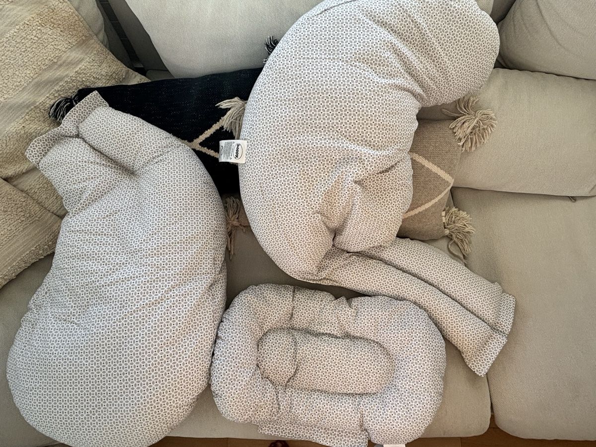 Chicco Kissen: Pregnancy pillow white, U-shape, acceptable state – Gebraucht aus Baar von VeliaT 1