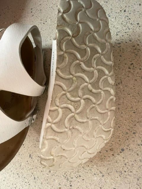Birkenstock Chaussures filles: BIRKENSTOCK Sandalen - Grösse 32 – D'occasion à Zürich par LodgE-21 3