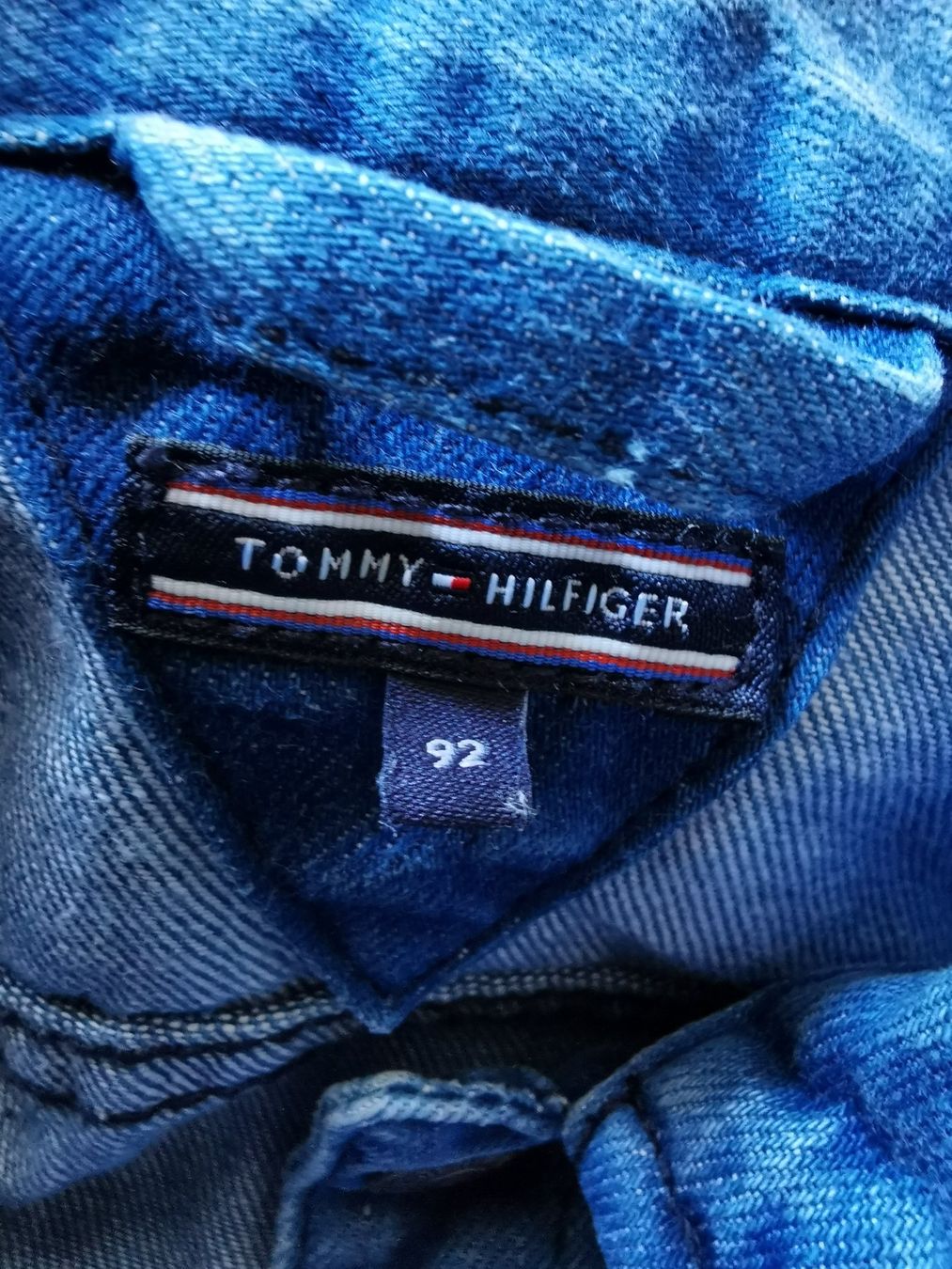 Tommy Hilfiger Jacken & Mäntel: Jeansjacke Tommy Hilfiger Gr. 92 – Gebraucht aus Stäfa von flamingo_17 3