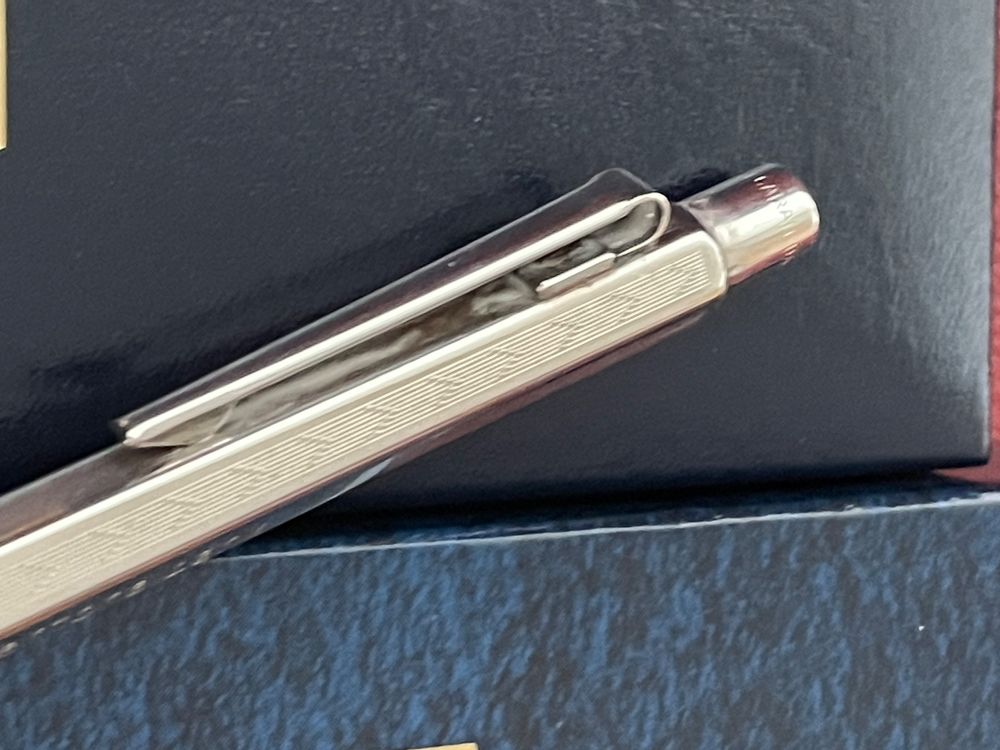 Caran D’Ache Ecridor Flowers Kugelschreiber – Versilbert/palladiert, 6-eckig, 12,7 Cm, 26 G