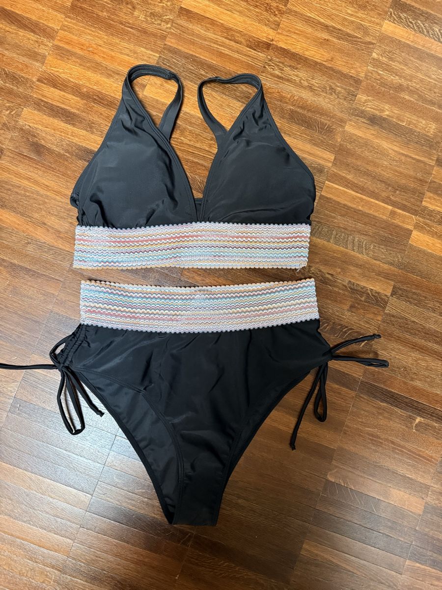 Costumi da bagno & Bikini: Bikini schwarz mit buntem Bund xl neu – Nuovo (secondo la descrizione) da Winterthur venduto da hera05