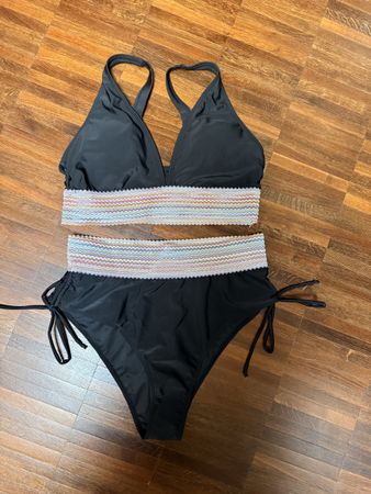 Bikini schwarz mit buntem Bund xl neu