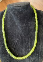 Elegante Peridot Halskette, facettiert