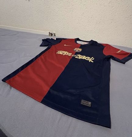 FC Barcelona Trikot Gr. M — Lamine Yamal 10