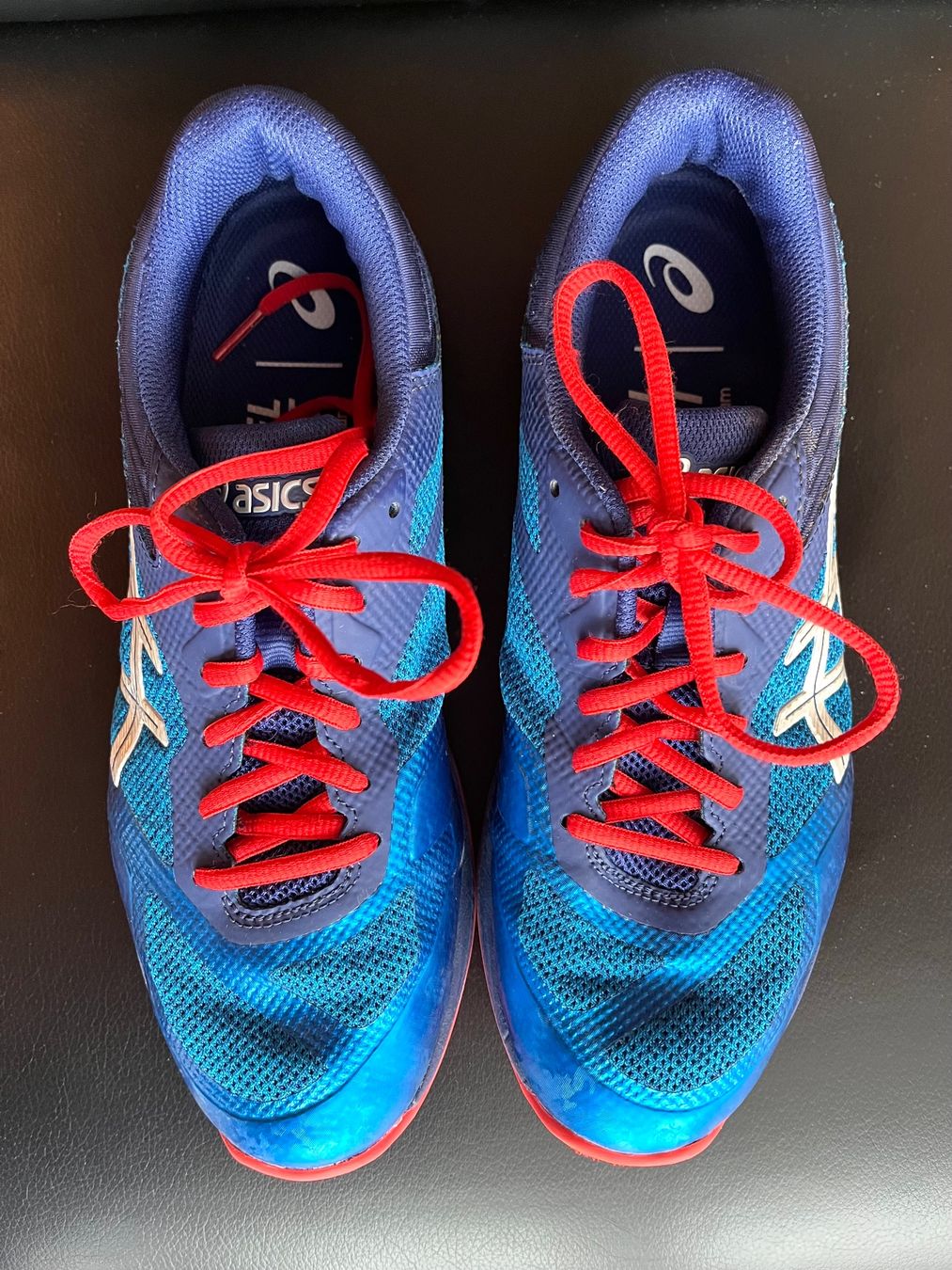 Asics Scarpe da uomo: Asics Hallenturnschuhe blau, Gr. 41,5 – Usato da Winterthur venduto da Butzel 1