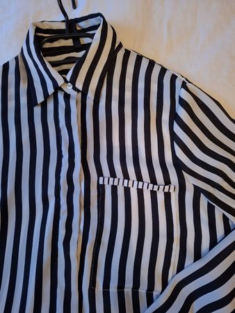 Mango Bluse Gr. M, schwarz-weiss gestreift, top Zustand