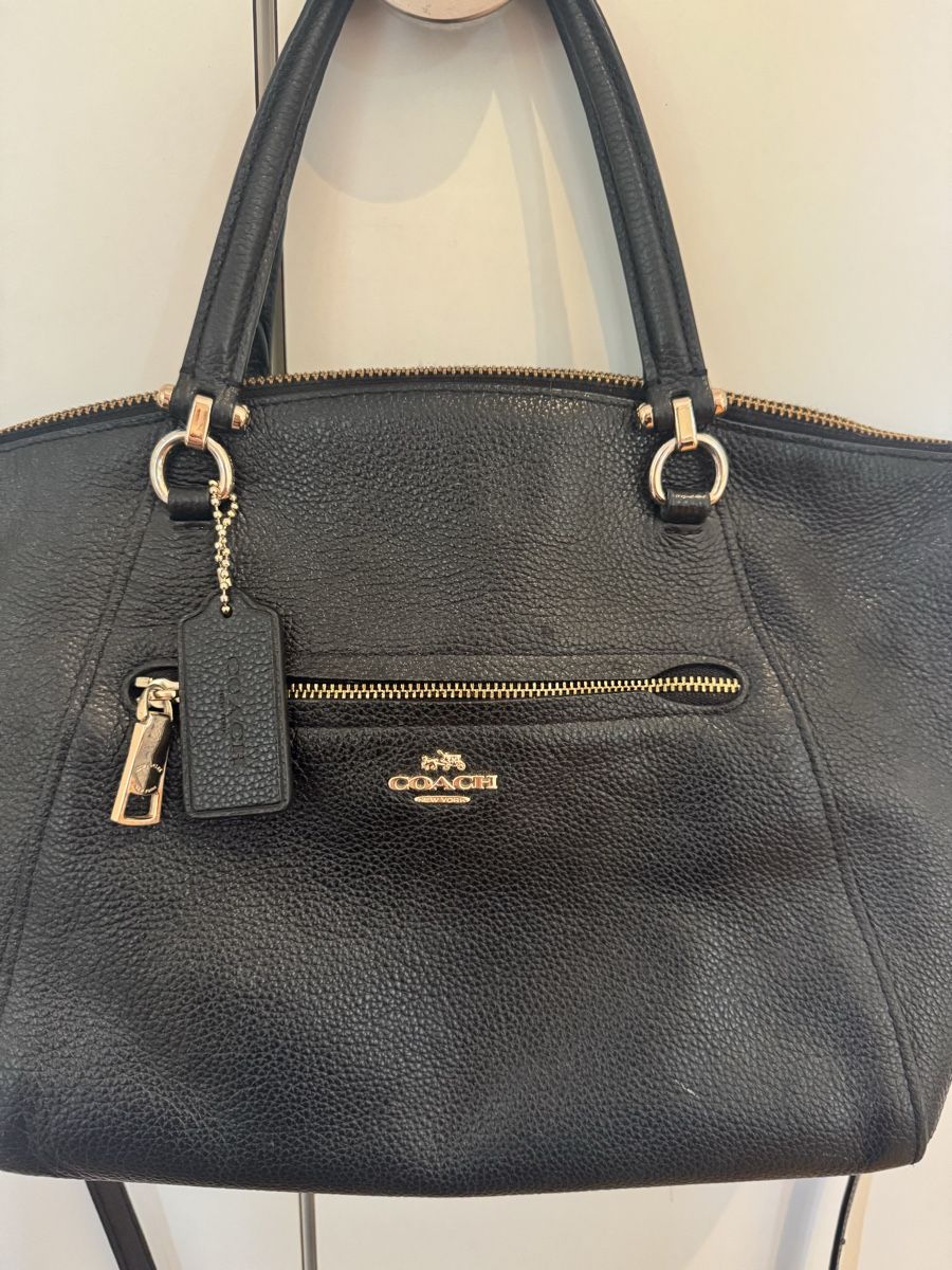 Coach Borse da donna: Coach Black Leather Handbag with Strap - Great Condition – Usato da Küsnacht ZH venduto da lia_lf7y 2