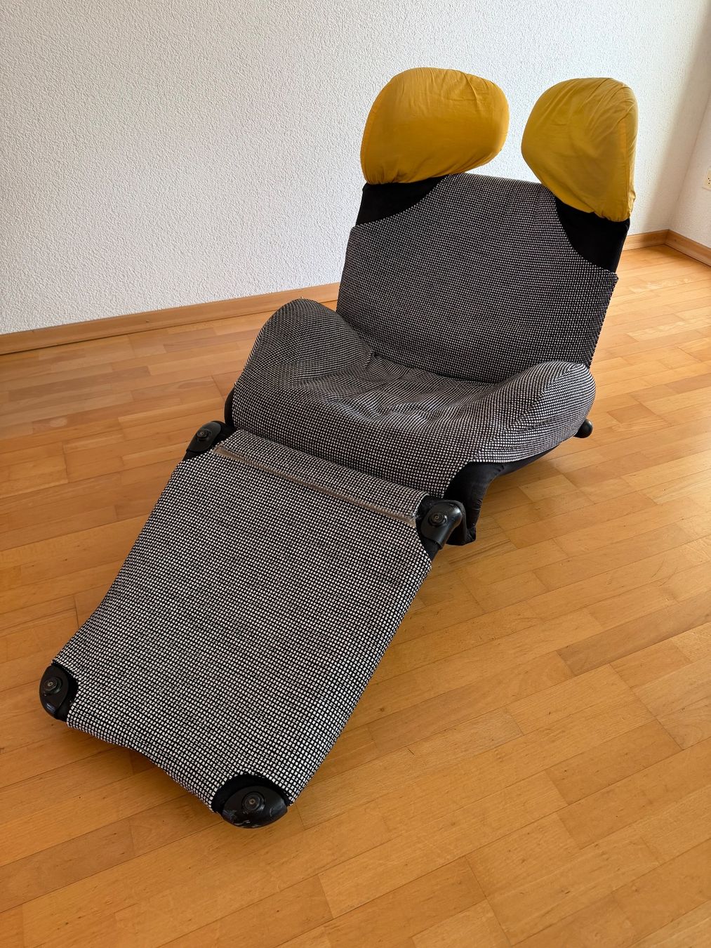 Cassina Sessel: Cassina Wink-Sessel – Gebraucht aus Aarau von marktheshark 2