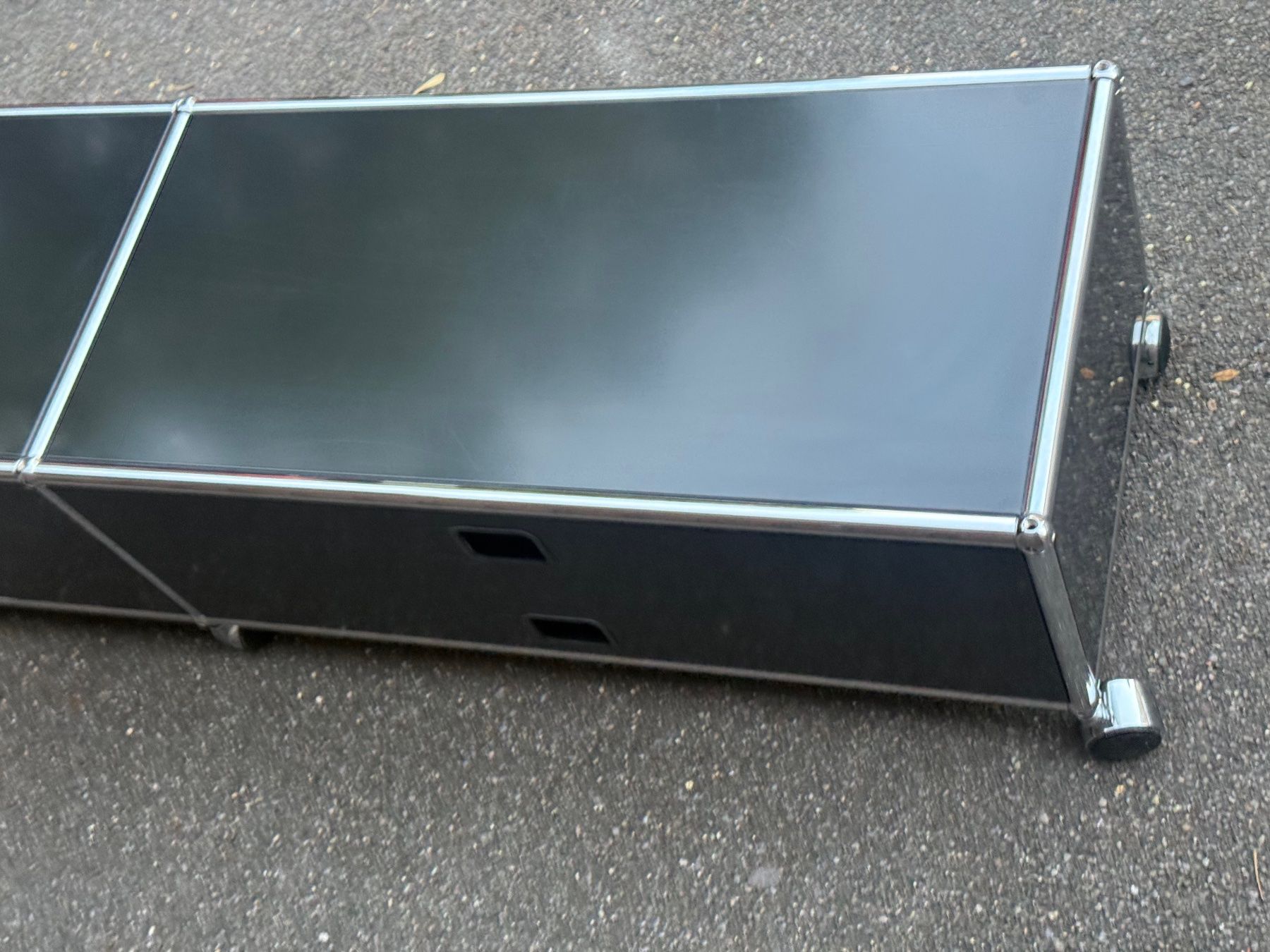 USM Mobili TV: USM Haller Lowboard – Usato da Schinznach-Dorf venduto da mix 2