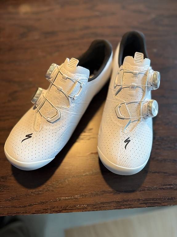 Specialized Scarpe da uomo: S-Works Torch Rennradschuhe Gr. 37  White – Nuovo e nell'imballaggio originale da Zürich venduto da ljjud