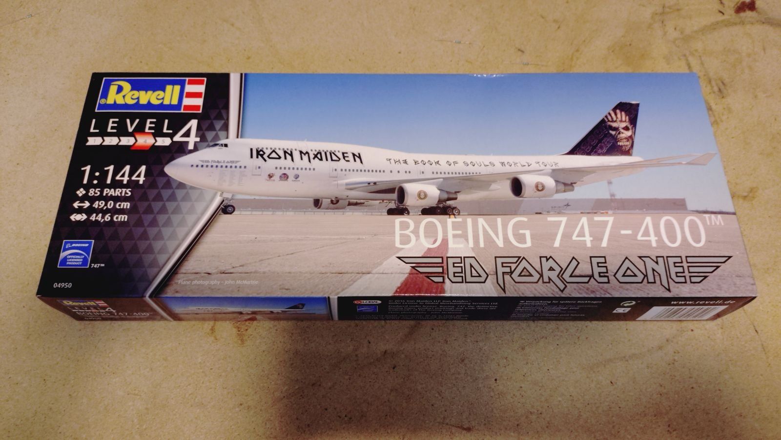 Revell Kit di modellismo & Modellini statici: Revell Boing 747-400 Iron Maiden – Nuovo e nell'imballaggio originale da Grüningen venduto da Stargazer