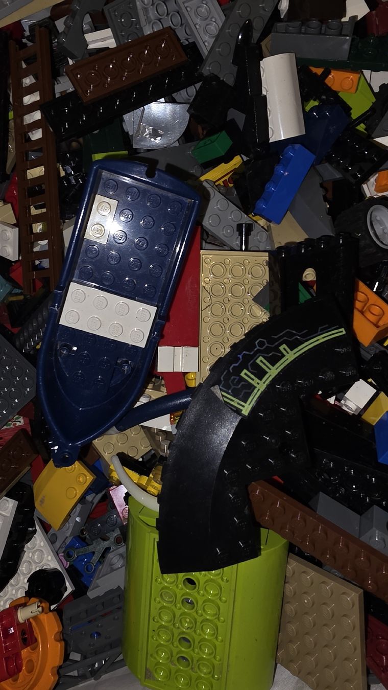 Lego Jouets: Lego 5.5 kilo  – D'occasion à Zürich par Ralaualiyas 2