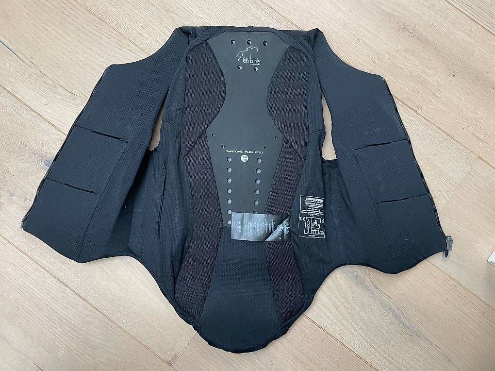 Protezioni & Imbottiture: RÜCKENPROTEKTORWESTE KINDER M  - ATOMIC FLEX PRO – Usato da Mönchaltorf venduto da rokafauc 2