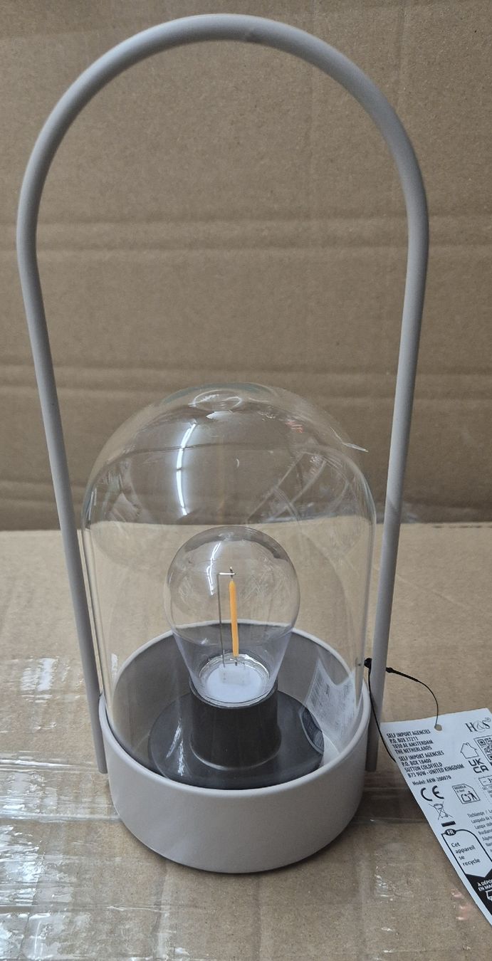 Lampade: Gemütliche Tischlampe LED, neuwertig,  – Nuovo (secondo la descrizione) da Turbenthal venduto da Lilly7407