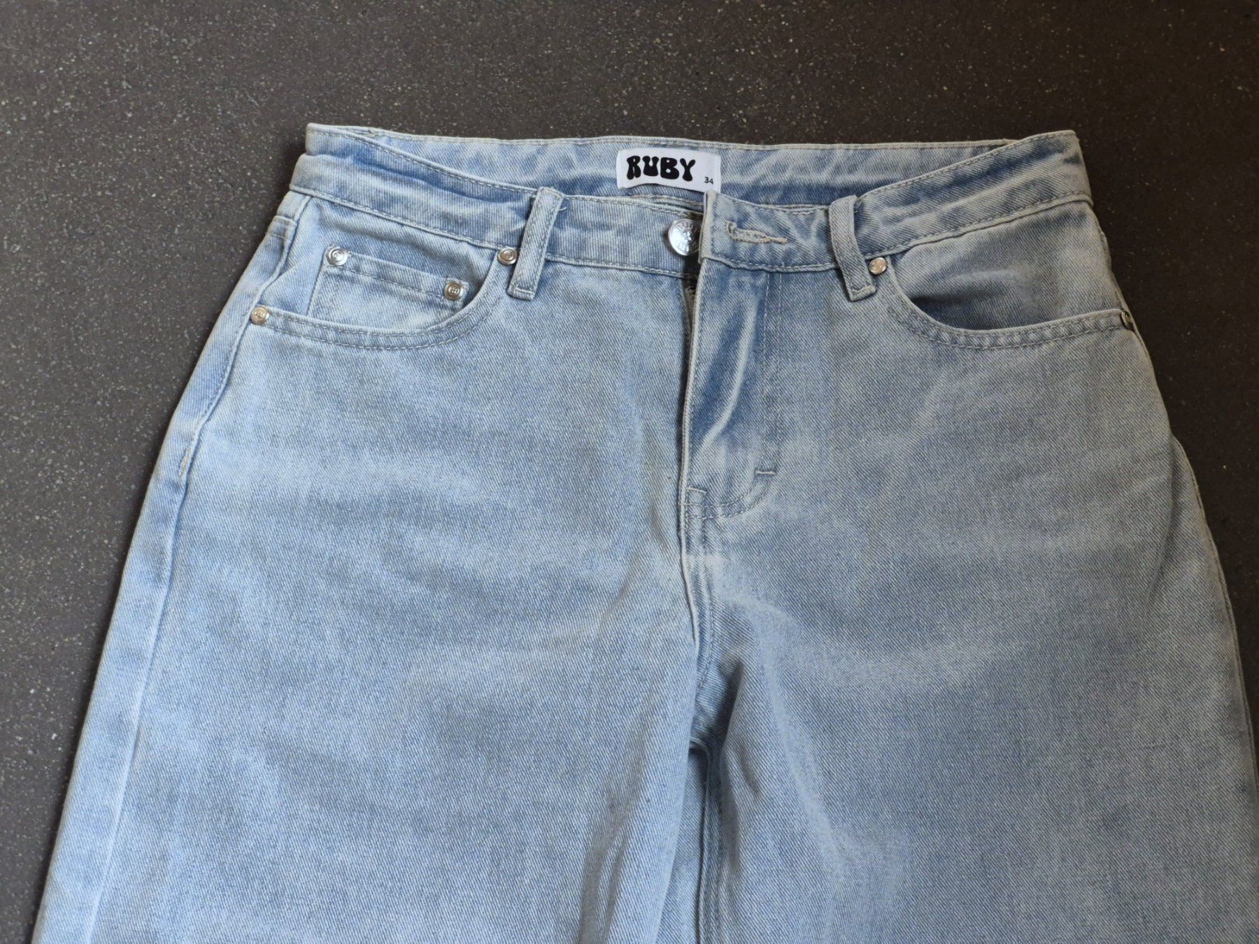 Jeans: Jeans hellblau Marke Ruby - Grösse 34 – D'occasion à St. Gallen par Amelie_73 1
