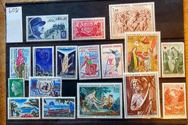 FRANCE timbres neufs ** ~1970
