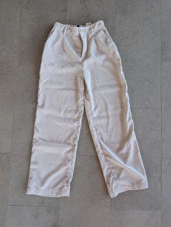 Pantalon léger en "velours côtelé" taille S