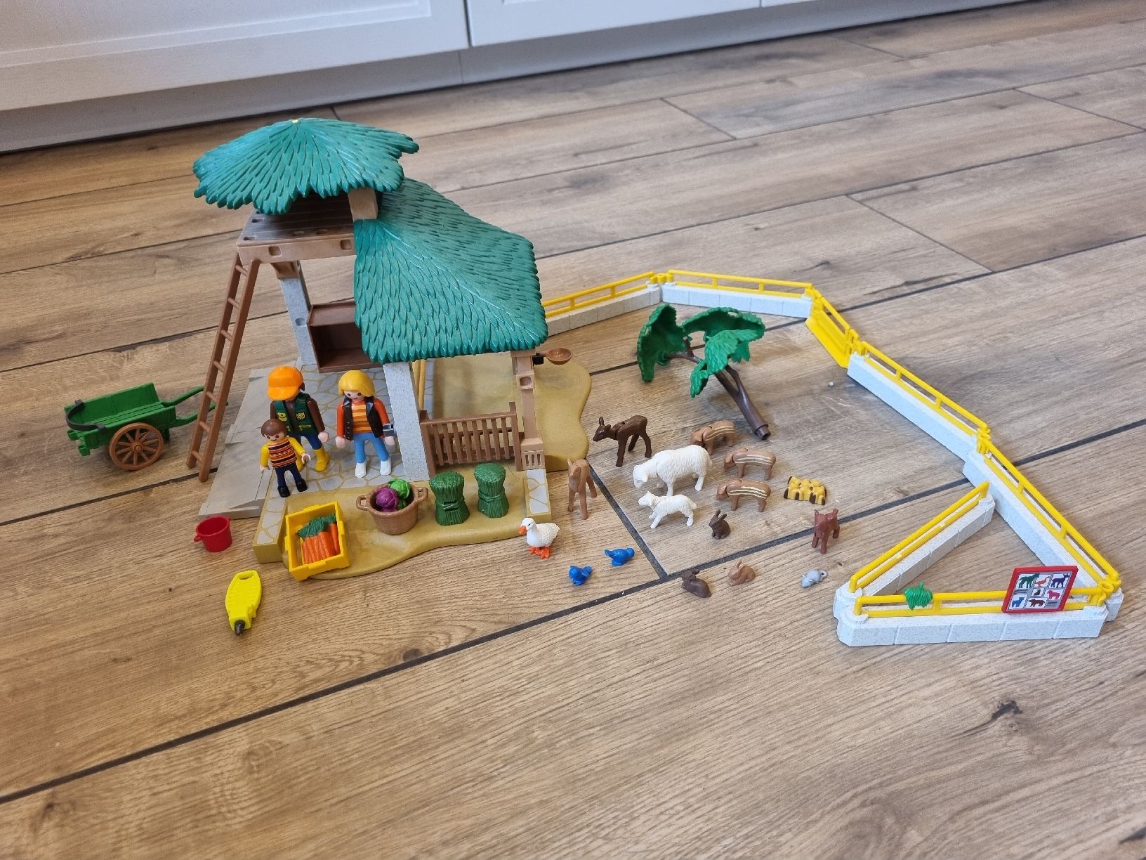 Playmobil Spielzeuge: Playmobil Streichelzoo 3243 – Gebraucht aus Oltingen von raebinator