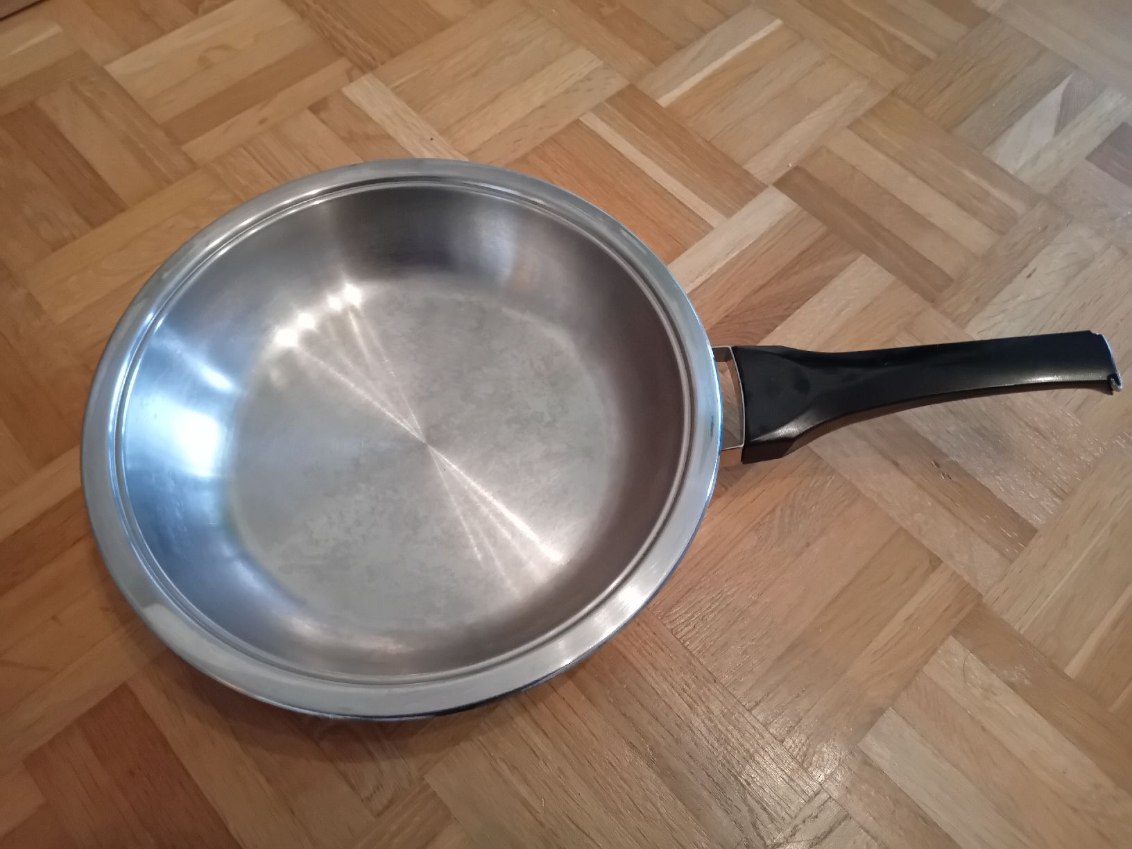 Amc Padelle: AMC Sautier Pfanne ohne Deckel – Usato da Zürich venduto da Gillheri 4