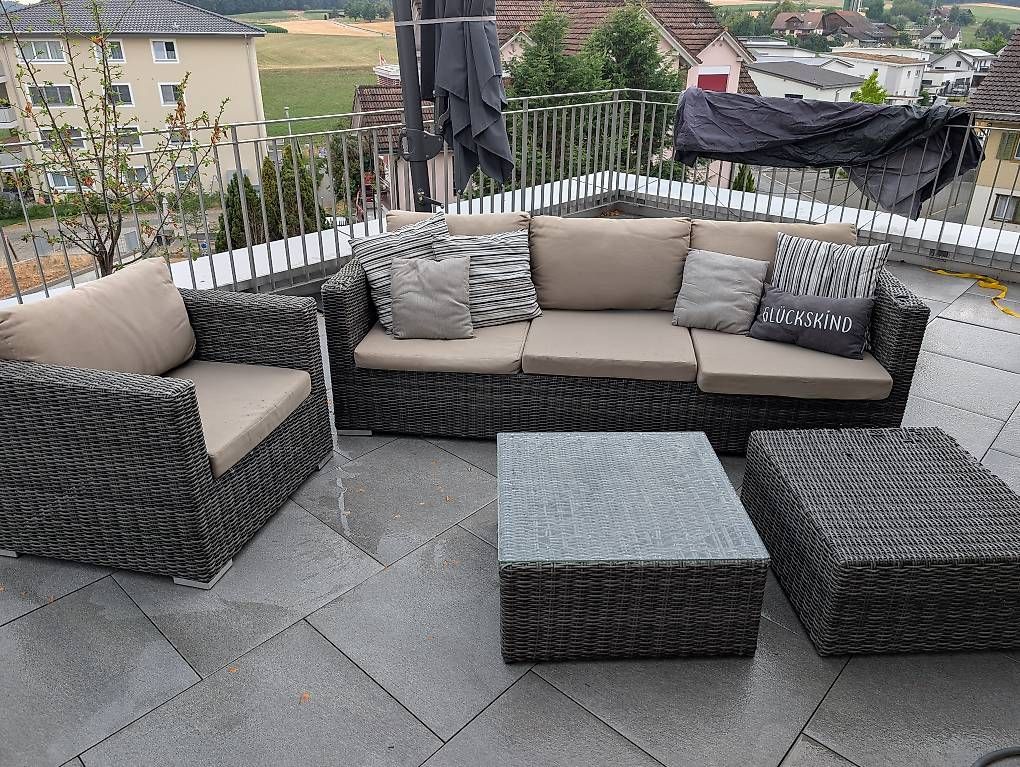 Liegen & Liegestühle: Rattan Gartenlounge – Gebraucht aus Knutwil von einafetsh