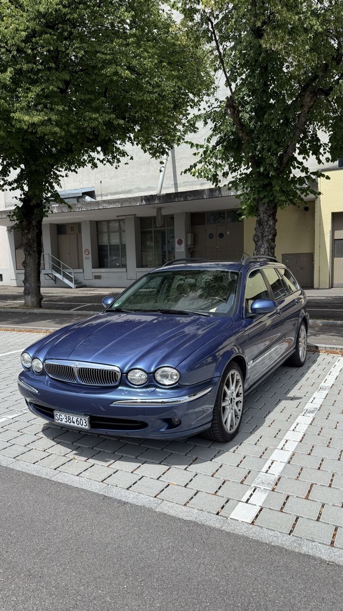 Jaguar Automobili: Jaguar X-Type – Usato da Gossau SG venduto da Adrian375 2