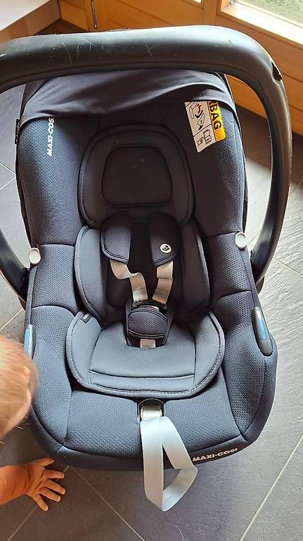 Maxi-Cosi Seggiolini per auto: Maxicosi CabrioFix iSize Graphitgrey – Usato da Kandergrund venduto da Slamerin 1