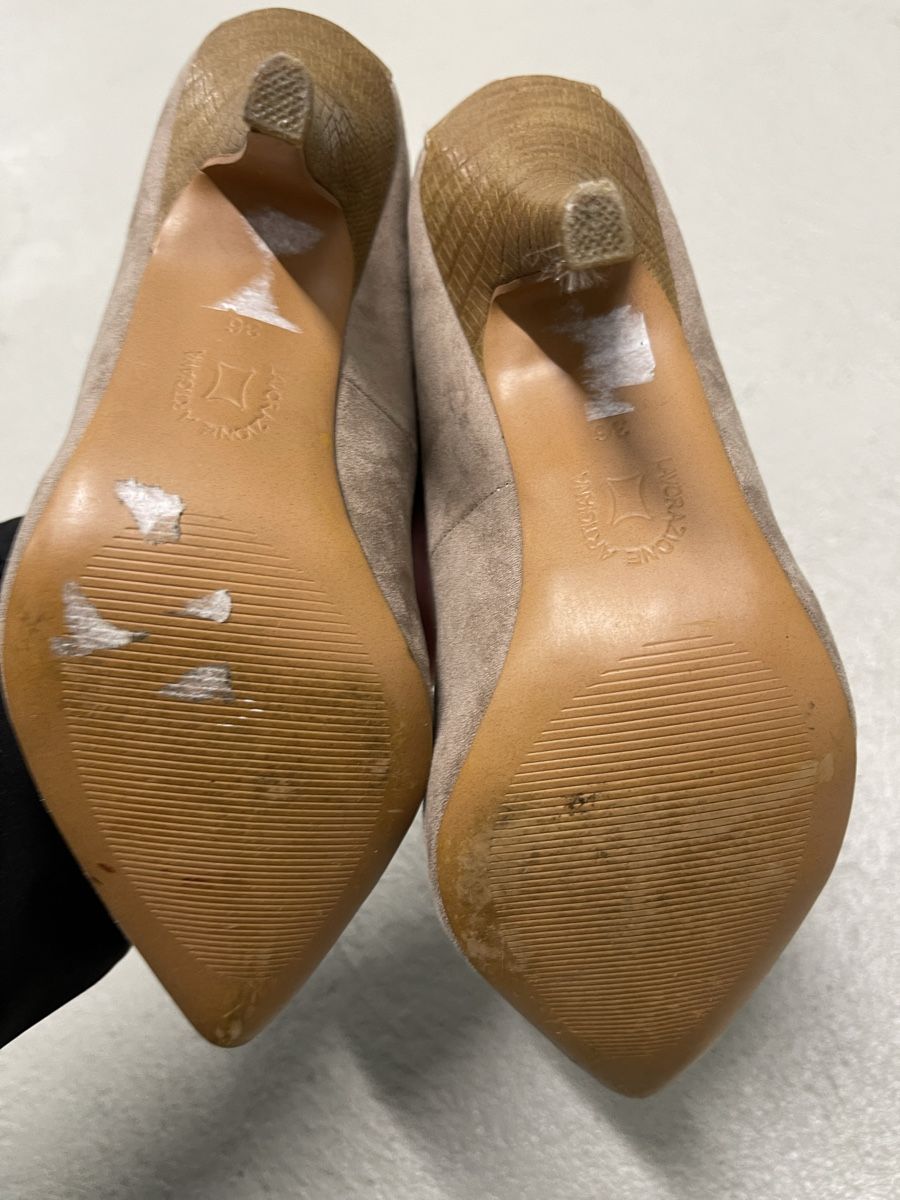 Scarpe da donna: Elegante AP Pumps, Wildlederoptik, Gr. 36 – Usato da Wohlen AG venduto da abaci 3