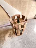 Bouteille à vin en verre verte avec panier en bois 10L